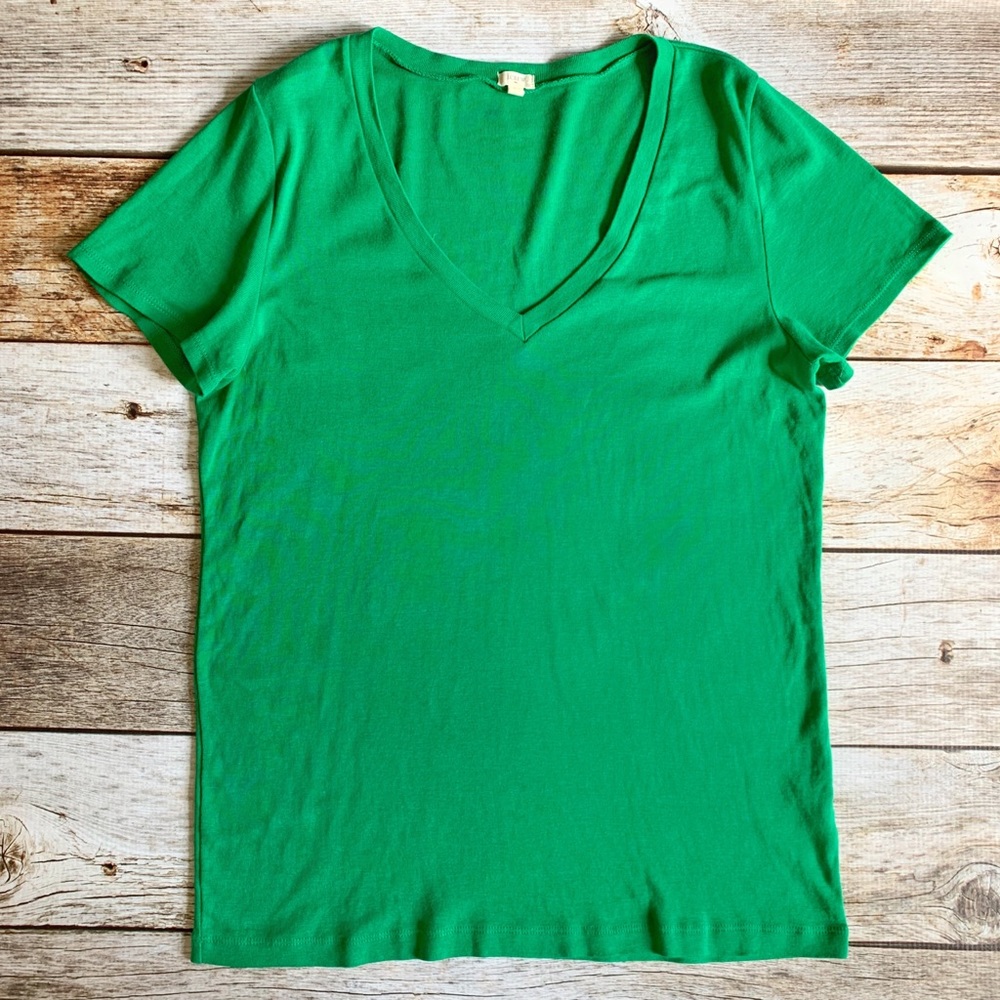 ♻️FREE w BUNDLE♻️ J. Crew V-Neck Knit Tee - Picture 1 of 5